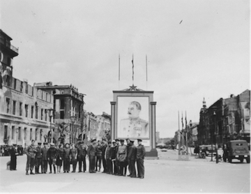 Cold War, Soviet occupation of Berlin, Stalin, 1945