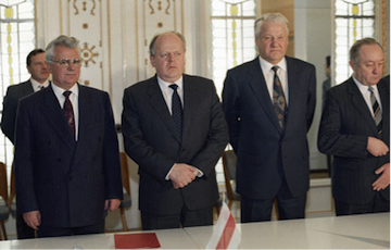 End of the Soviet Union, Leonid Kravchuk, Stanislav Shushkevich, Boris Yeltsin, Commonwealth of Independent States, CIS, December 1991